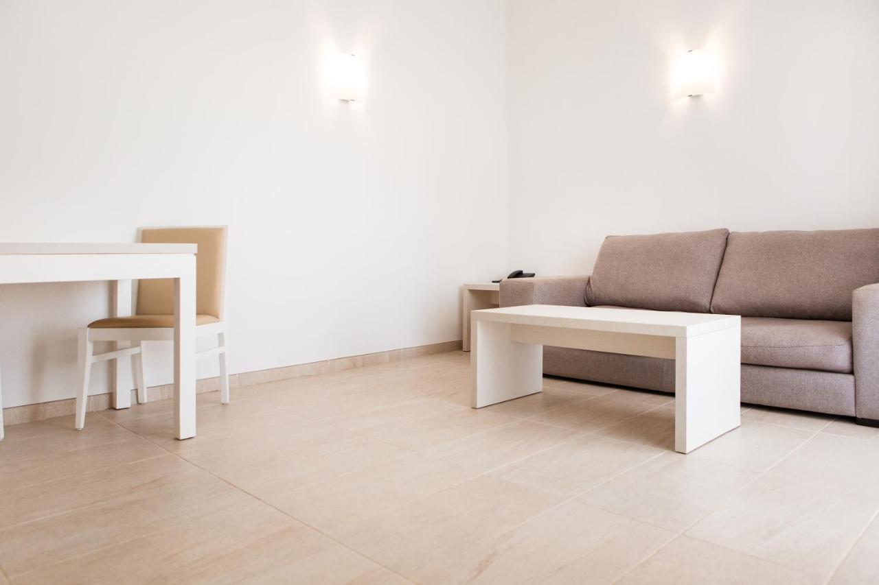 Sagitario Menorca Mar Adults Only Aparthotel Cala'N Bosch  Exteriör bild